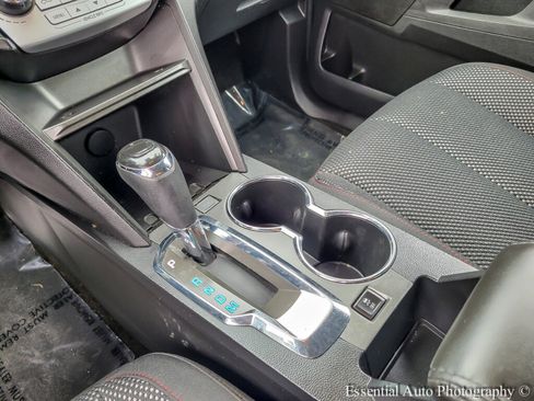 Used 2017 Chevrolet Equinox LS image 23