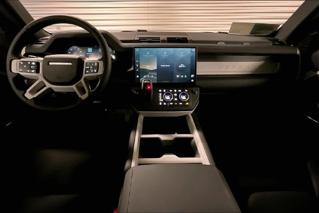 New 2026 Land Rover Defender 110 S AWD/4WD image 6