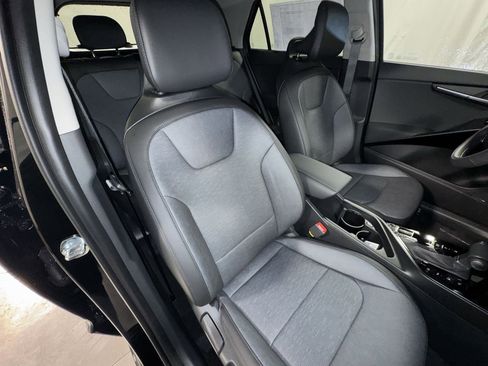 Certified 2025 Kia Niro SX Touring image 30