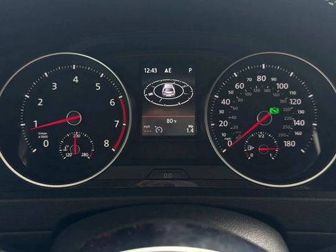 Used 2017 Volkswagen GTI SE FWD image 26
