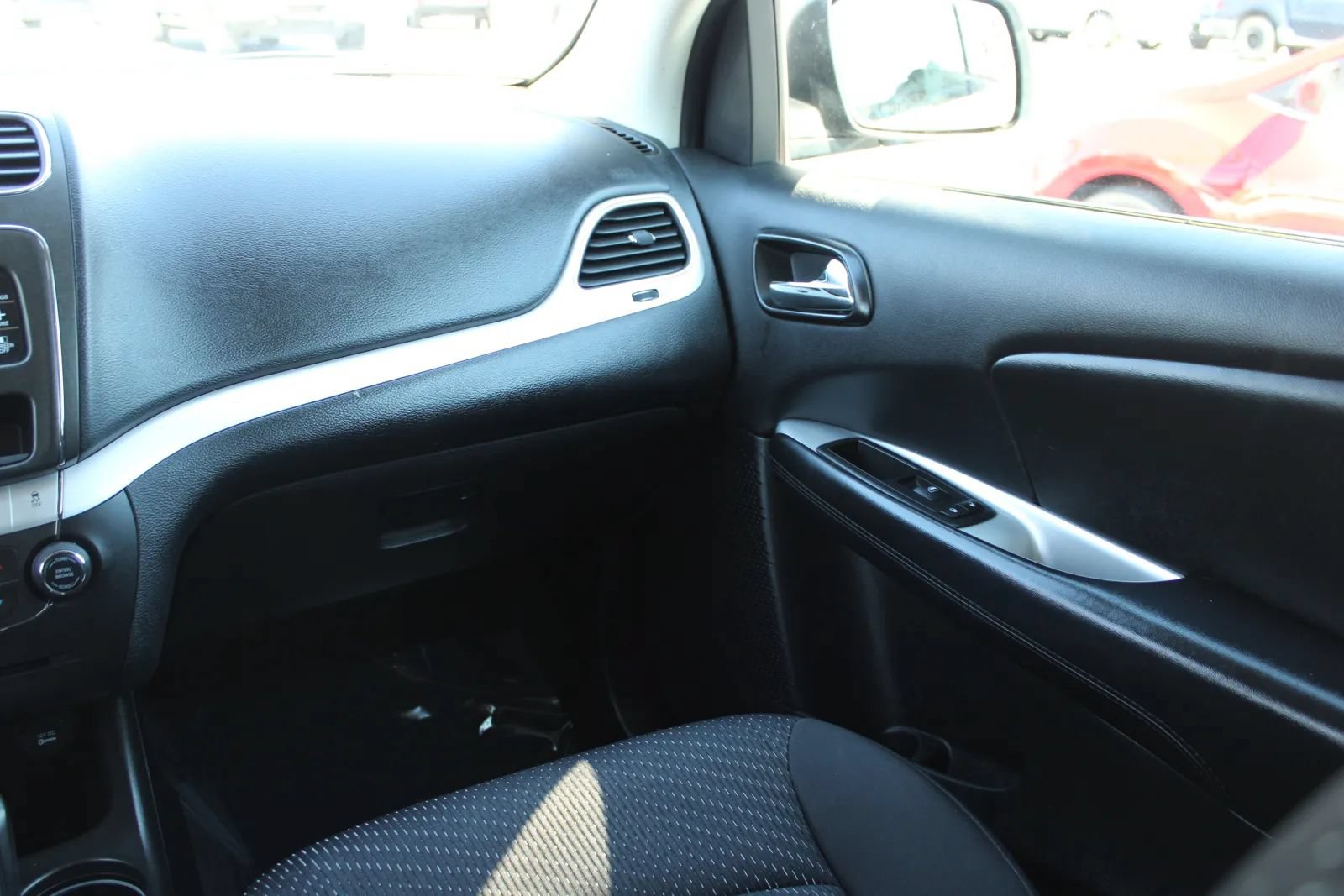 Used 2017 Dodge Journey SE w/ Flexible Seating Group FWD image 8