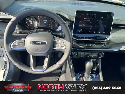 New 2026 Jeep Compass Latitude AWD/4WD image 7