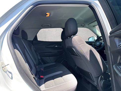 Used 2023 Chevrolet TrailBlazer LT w/ Convenience Package FWD image 8