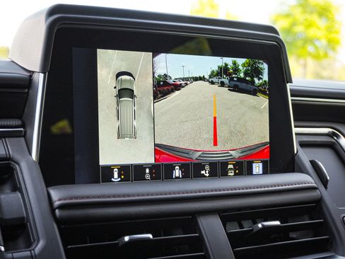 Used 2024 Chevrolet Tahoe RST w/ Luxury Package image 25