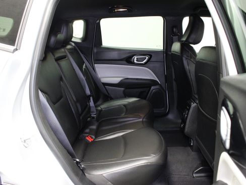 Used 2025 Jeep Compass Limited AWD/4WD image 14