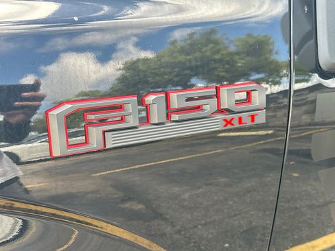 Used 2020 Ford F150 XLT w/ Equipment Group 302A Luxury image 9