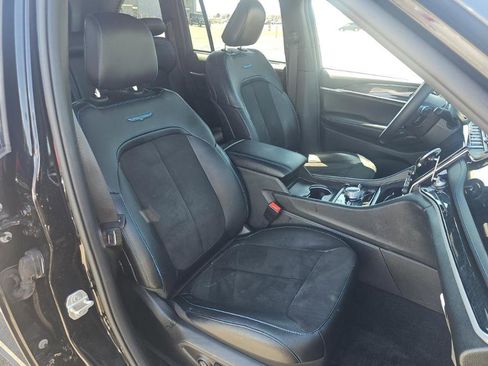 Used 2024 Jeep Grand Cherokee Trailhawk w/ Advanced Protech Group II AWD/4WD image 10
