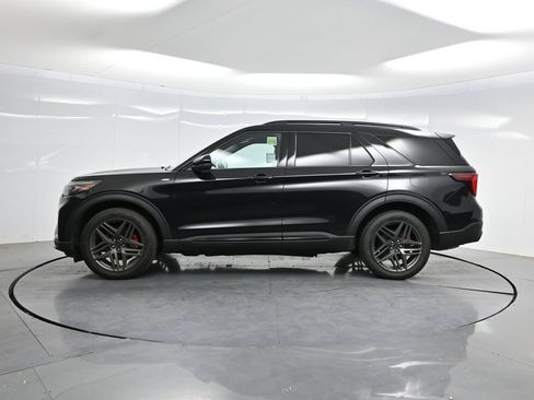 Used 2025 Ford Explorer ST-Line w/ Premium Package AWD/4WD image 38