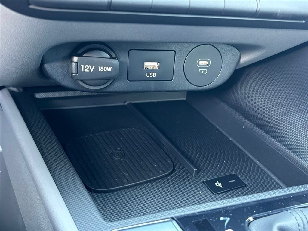 Certified 2026 Hyundai Elantra Sport FWD image 23
