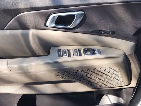 New 2026 Kia Carnival SX image 19