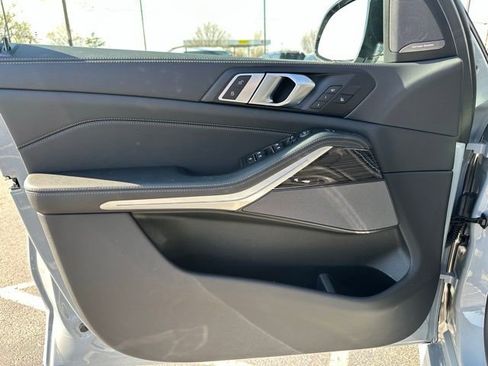 Certified 2025 BMW X5 M60i image 27
