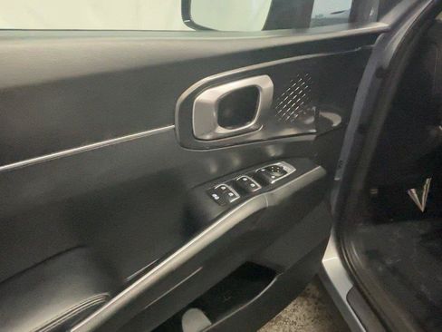 Used 2021 Kia Sorento S w/ Panoramic Sunroof Package AWD/4WD image 28