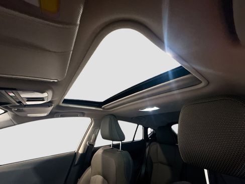 Used 2024 Subaru Crosstrek 2.0i Premium image 16