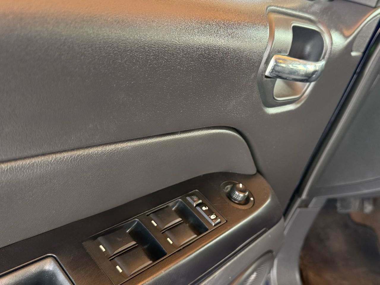 Used 2014 Jeep Compass Sport w/ Power Value Group FWD image 21