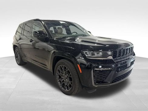 Used 2026 Jeep Grand Cherokee Summit w/ Obsidian Package AWD/4WD image 3