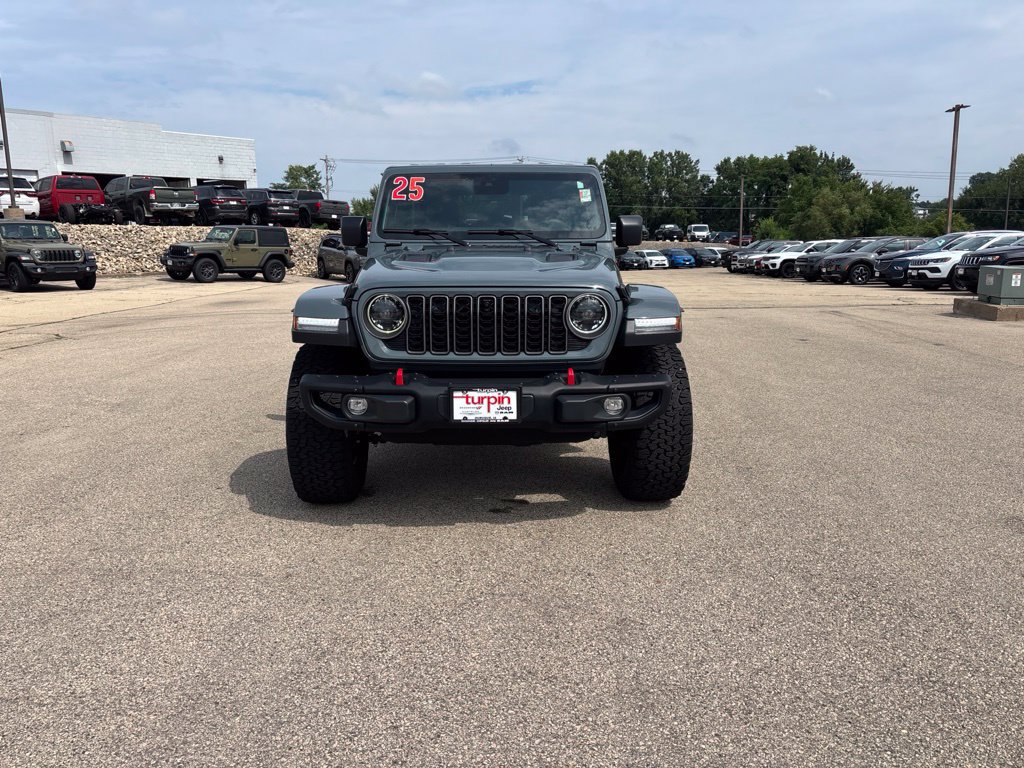 Used 2025 Jeep Wrangler Unlimited Rubicon AWD/4WD image 8