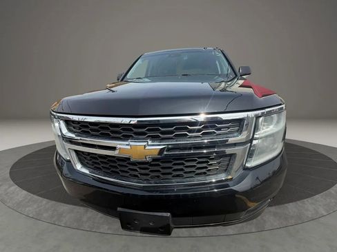 Used 2018 Chevrolet Suburban LT AWD/4WD image 2