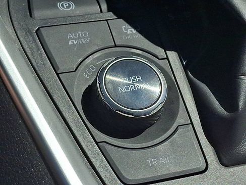 Used 2024 Toyota RAV4 XSE w/ Weather Package AWD/4WD image 29