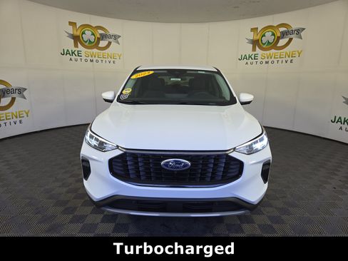 Used 2023 Ford Escape Active w/ Tech Pack #2 FWD image 2
