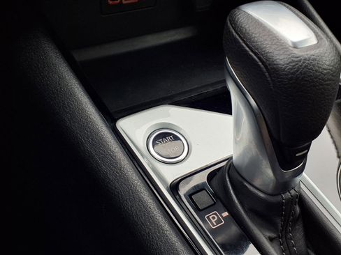 Used 2024 Nissan Altima 2.5 SV image 13