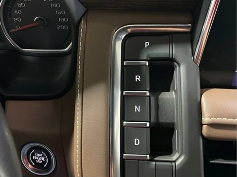 Used 2021 Chevrolet Suburban High Country w/ Max Trailering Package AWD/4WD image 36