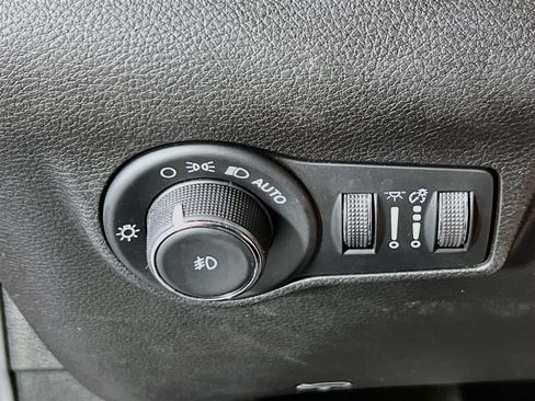 Used 2022 Jeep Compass Latitude w/ Convenience Group AWD/4WD image 10