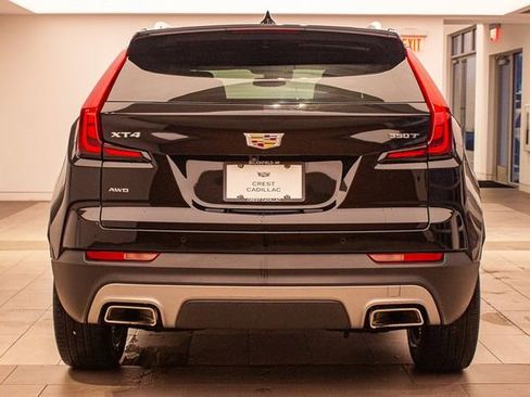 Used 2023 Cadillac XT4 Premium Luxury image 7