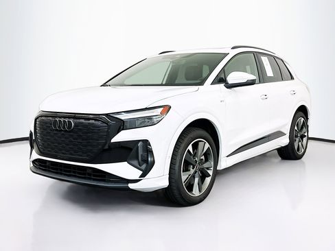 Used 2024 Audi Q4 e-tron Premium Plus w/ Premium Plus image 3