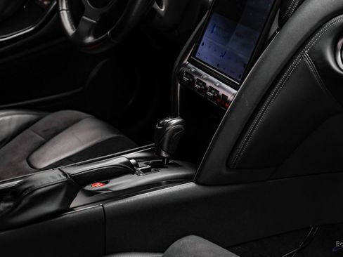 Used 2013 Nissan GT-R Premium image 52