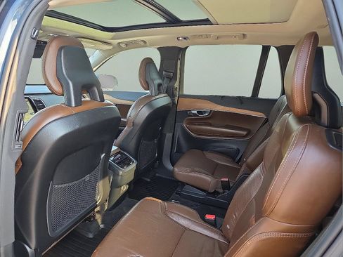Used 2018 Volvo XC90 T6 Inscription w/ Convenience Package AWD/4WD image 9