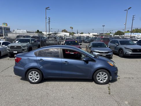 Used 2016 Kia Rio LX FWD image 3