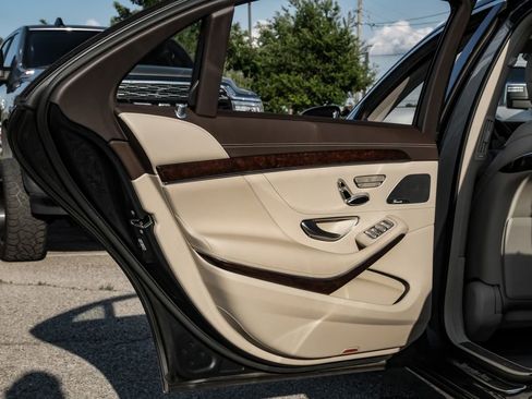 Used 2019 Mercedes-Benz S 560 Sedan image 54