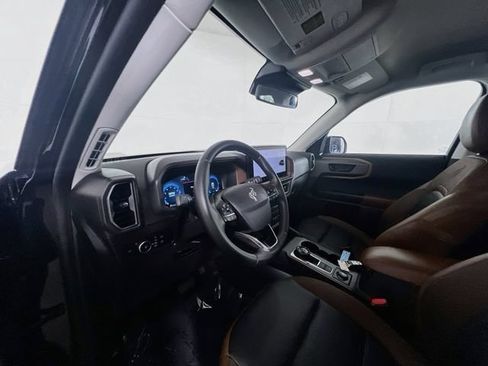 Used 2025 Ford Bronco Sport Outer Banks AWD/4WD image 16