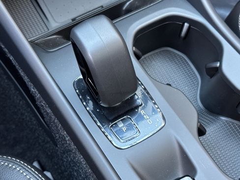 New 2025 Volvo XC40 B5 Core w/ Protection Package Premier image 20