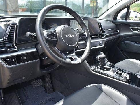 Used 2023 Kia Sportage EX image 23