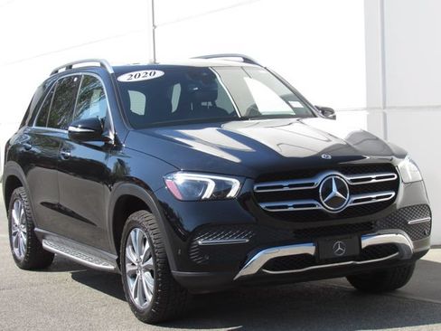 Used 2020 Mercedes-Benz GLE 350 4MATIC image 2
