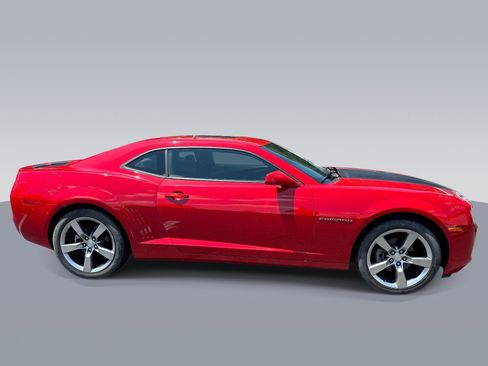 Used 2010 Chevrolet Camaro LT w/ RS Package RWD image 2