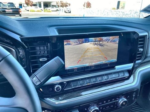 New 2026 GMC Sierra 1500 SLE w/ Preferred Package image 24