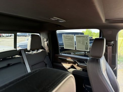 Certified 2024 GMC Sierra 2500 Denali AWD/4WD image 14