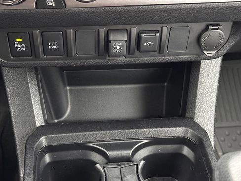Used 2023 Toyota Tacoma SR5 image 22