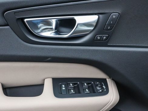 New 2026 Volvo XC60 B5 Core w/ Climate Package image 31