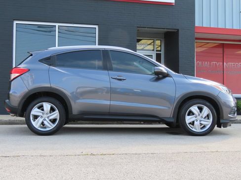 Used 2019 Honda HR-V EX-L image 3