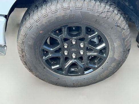 Used 2025 Ford F150 STX AWD/4WD image 28