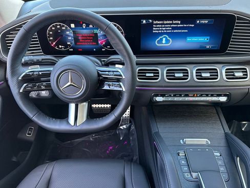 New 2026 Mercedes-Benz GLS 450 4MATIC image 26