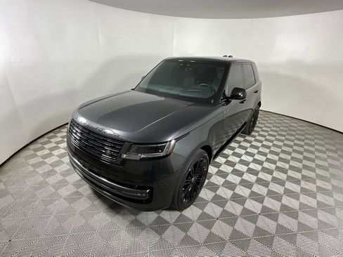 Used 2024 Land Rover Range Rover SE AWD/4WD image 9