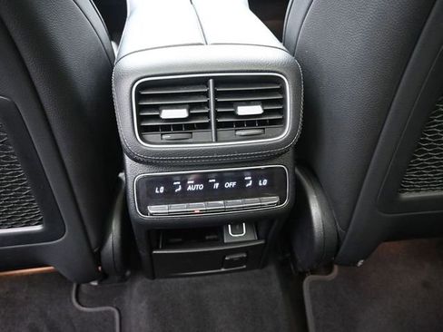 Used 2020 Mercedes-Benz GLE 350 4MATIC image 25