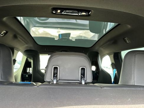 Used 2024 BMW iX xDrive50 w/ Convenience Package image 11