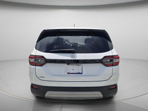 Certified 2024 Honda Pilot EX-L image 6
