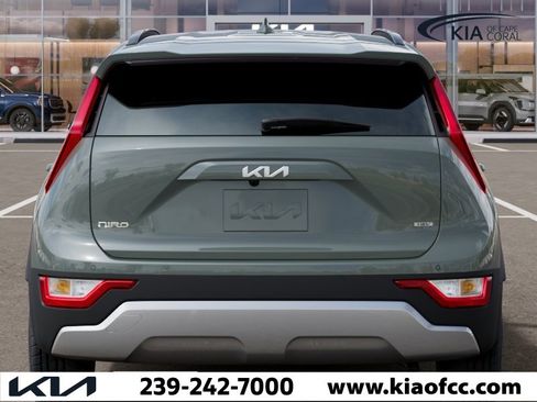 New 2026 Kia Niro EX FWD image 13