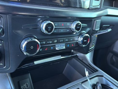 New 2025 Ford F150 Lariat w/ Equipment Group 501A Mid image 34